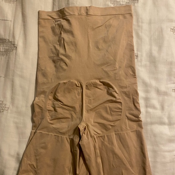 Tummy control Spanx - Picture 2 of 3